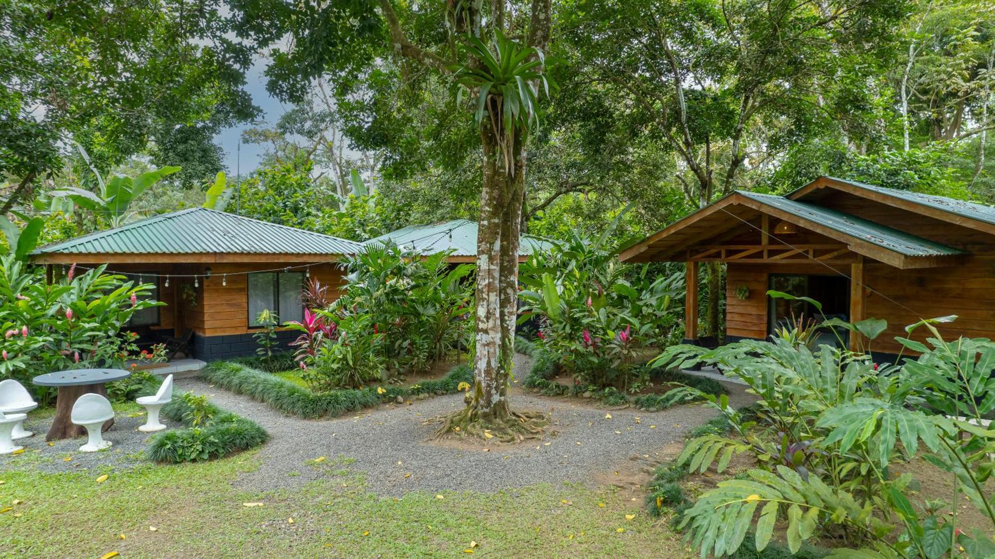 Eden Organic Farm & Bungalows La Fortuna Exterior foto